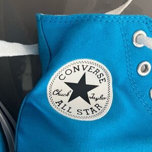 Blue converse gorgeous color